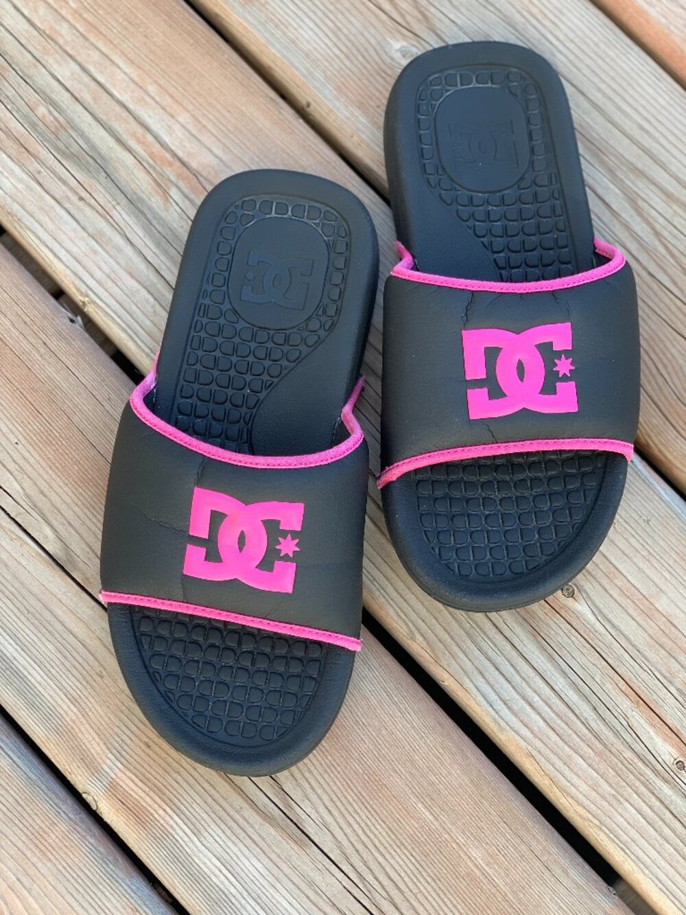 DC Slide Sandals Girls 7 Kids Black Pink Logo Athletic Casual Slip On Bolsa Shoe